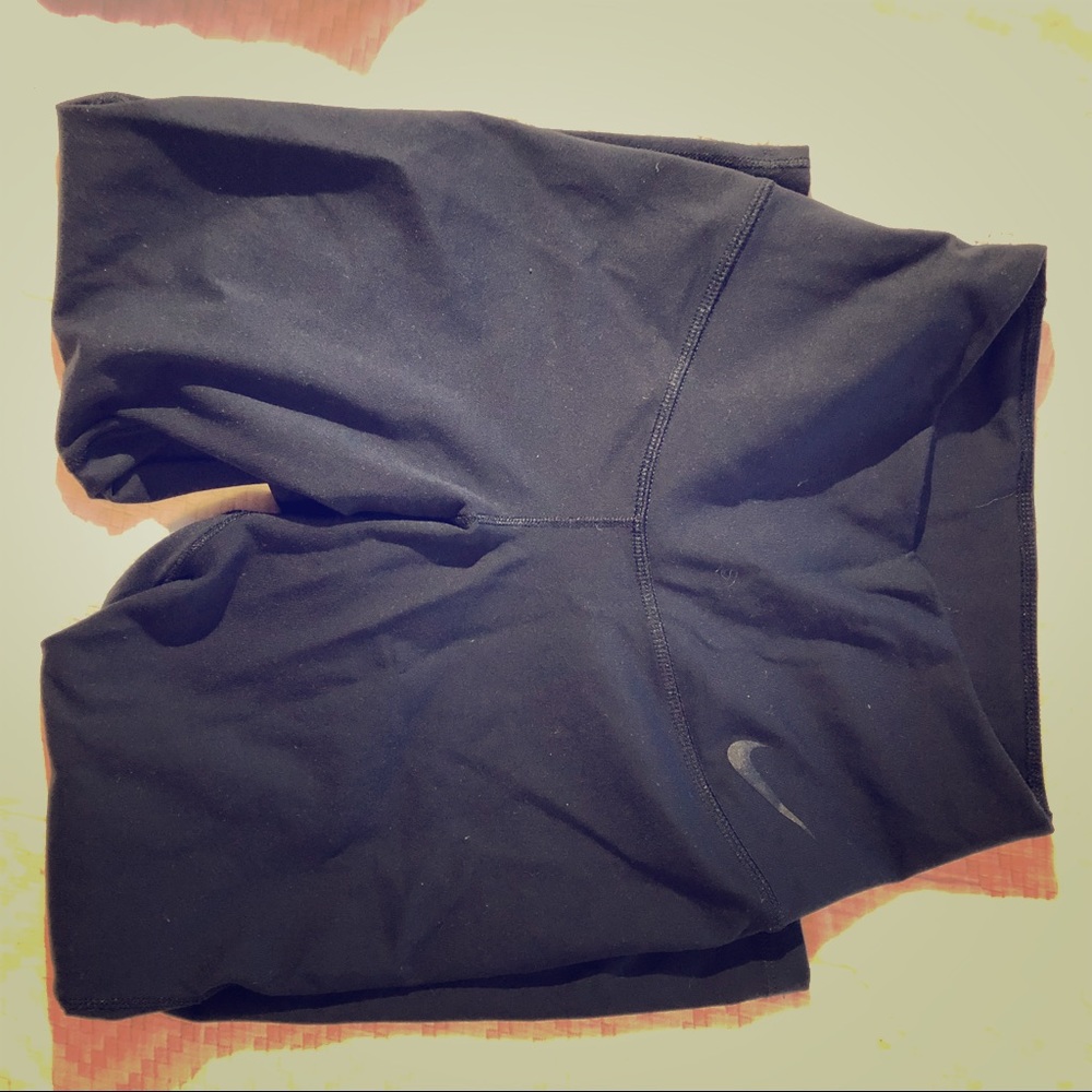 Nike small high waist Capri